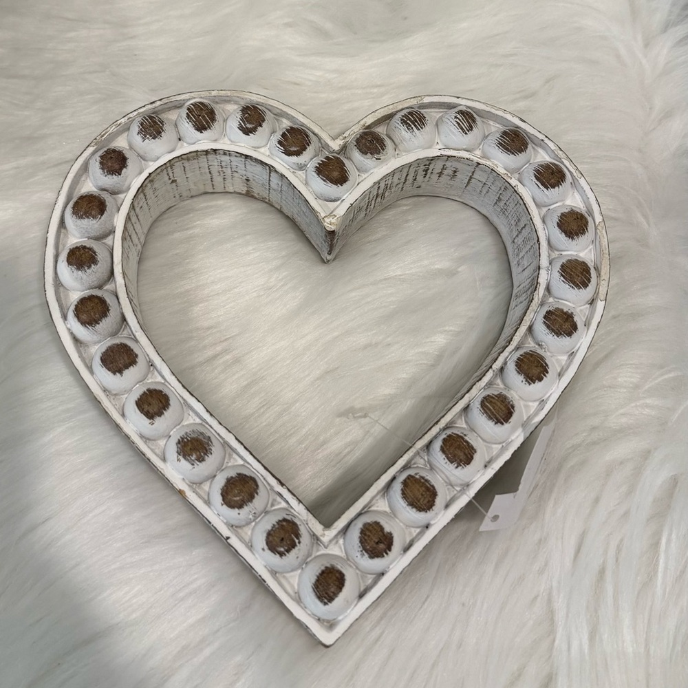 Hobby Lobby Heart-Shaped Rustic Wood Decor. New. Simple, Clean, Elegant Decor.